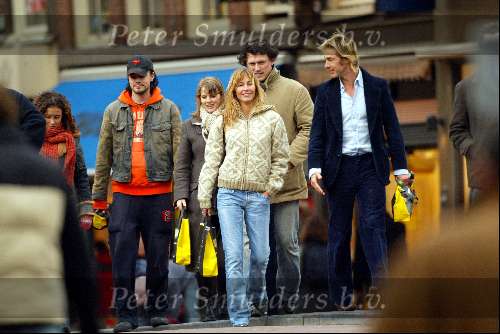 Amsterdam 4 januari 2004
Dinand Woesthoff met Katja Schuurman, Chris Zegers, Wendy v Dijk,  Babette v Veen en Bas Westerweel.