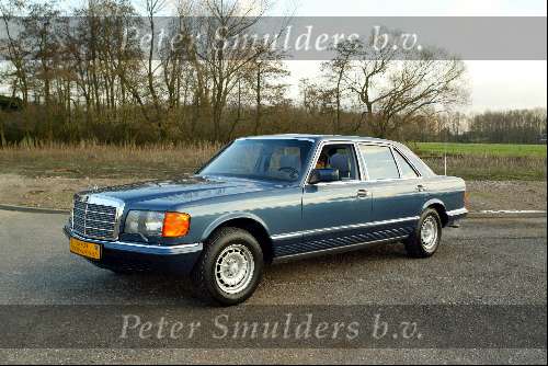 Nieuwerkerk aan de Ijssel 18 februari 2004
De oude auto van Freddy Heineken is gekocht door Sjaak v Vliet. Het is een mercedes 500 sel uit 1982.