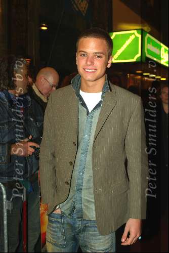 Amsterdam 9 februari 2004
Premiere van FEESTJE in Tuschinski Amsterdam.
Jim Idols