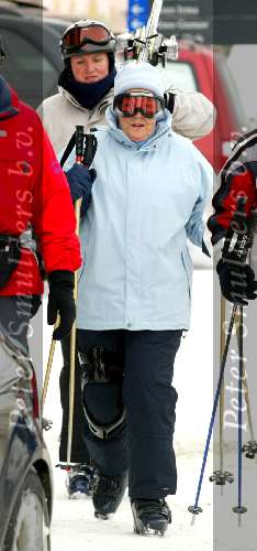 Lech 12 februari 2004
Koningin  Beatrix skien in Lech.
Wintersport