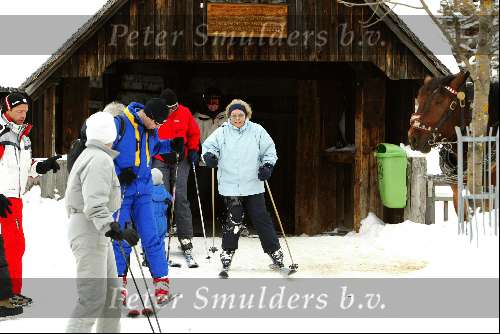 Lech 12 februari 2004
Koningin  Beatrix skien in Lech.