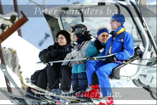Lech 14 februari 2004
Koningin Beatrix in gondel in Lech.
Wintersport