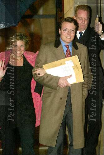 Amsterdam 6 februari 2004
Verjaardag van Koningin Beatrix op paleis op de dam.
Prins Constantijn en Prinses Laurentien