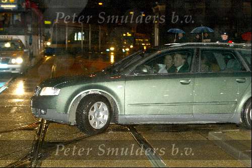 Amsterdam 6 februari 2004
Verjaardag van Koningin Beatrix op paleis op de dam.
Prins Willem Alexander en Maxima in haar Audi a4 station