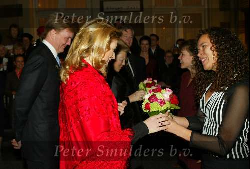 Amsterdam 23 februari 2004
Koningin Beatrix en Prins Willem Alexander en Maxima bezoeken het concertgebouw.