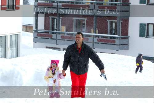 Lech 29 februari 2004
Ruud Gullit op skivakantie in Lech met Estelle en Joelle