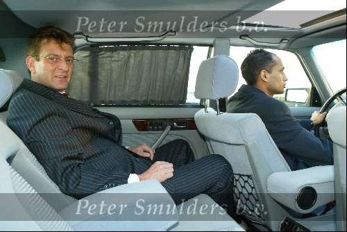 Nieuwerkerk aan de Ijssel 18 februari 2004
De oude auto van Freddie Heineken is gekocht door Sjaak v Vliet. Het is een mercedes 500 sel uit 1982.