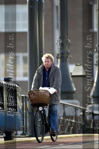 Amsterdam 1 februari 2004
Theo v Gogh op fiets.