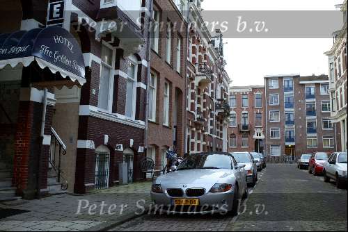 Amsterdam 30 januari 2004
Tooske  Breugemhaar auto s ochtends geparkeerd    bij het huis van Bastiaan Ragas