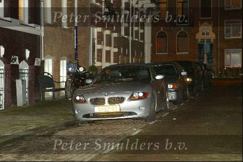 Amsterdam 30 januari 2004
Tooske  Breugemhaar auto s nachts  geparkeerd    bij het huis van Bastiaan Ragas
