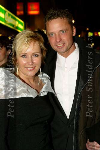 Amsterdam 9 februari 2004
Premiere FEESTJE in Tuschinski.
Wim Rijken en Inge Iepenburg