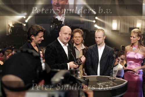 Amsterdam 14 Februari 2005
Uitreiking Edison Music Awards 2005
Pascal Jakobsen met blof en NANCE