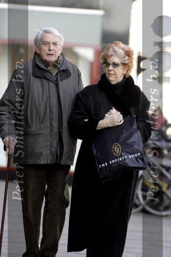 Amsterdam 28 februari 2005
Ellen Vogel wandelen met haar man