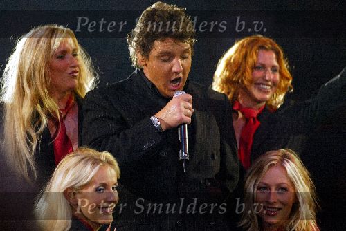 Rotterdam 5 oktober 2002
 
Rene Froger optreden in AHOY
Rene met Carel Craayenhof

Peter Smulders bv