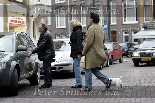Amsterdam 5 februari 2005
Barry Hay met hondje en Babette Cremer en jan Cremer