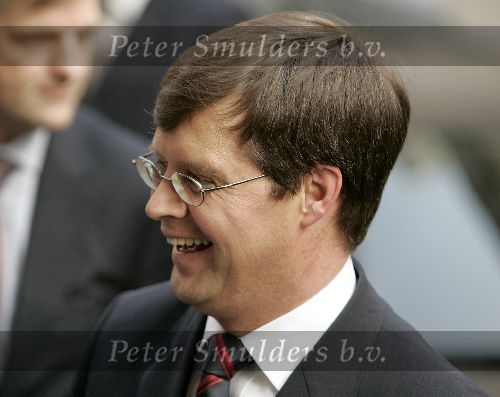 Leiden 8 februari 2005
Koningin Beatrix ere doctoraal.  Jan peter Balkenende
Peter Smulders bv