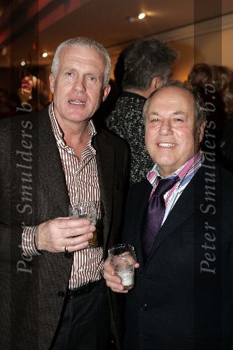 Amsterdam 23 februari 2005
Surpriseparty voor Nelly Fryda in nieuwe de la mar theater.
Joop Braakhekke met vriend Wim