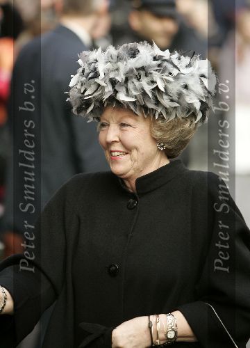 Leiden 8 februari 2005
Koningin Beatrix ere doctoraal.