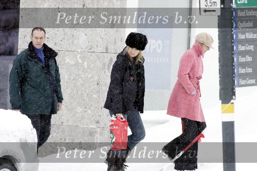 Lech 14 februari 2005
Prinses Laurentien en Maxima winkelen in Lech