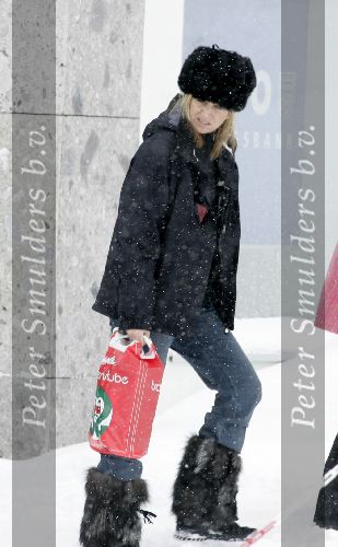 Lech 14 februari 2005
Maxima winkelen in Lech