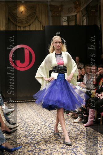 Amsterdam 1 februari 2005
Modeshow Judith Osborne in Amstel Hotel.
Judith Osborne kleding