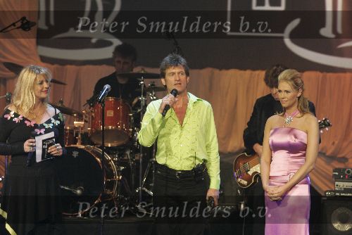 Amsterdam, 14 Februari 2005 Uitreiking Edisons
Manuela Kemp, Huub v d Lubbe en Nance