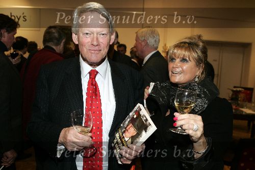 Amsterdam 24 februari 2005
Presentatie boek Thomas Lepeltak bij Sotheby\'s
Hr J Olde Kalter met vrouw