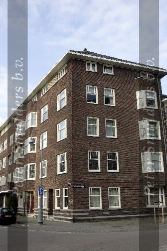 Amsterdam  6 augustus 2005
Huis te koop Patty Brard. Stadionkade 
.