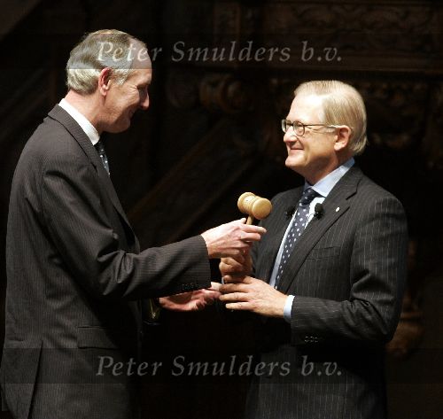 Den Haag 7 februari 2005
Installatie Pieter v Vollenhoven als voorzitter. Met Johan Remkes