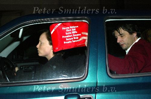 St Georges 28 februari 2003
Prinses Margarita met haar hond op weg naar het politieburo Edwin de Roy van Zuydewijn
uitzicht St Georges