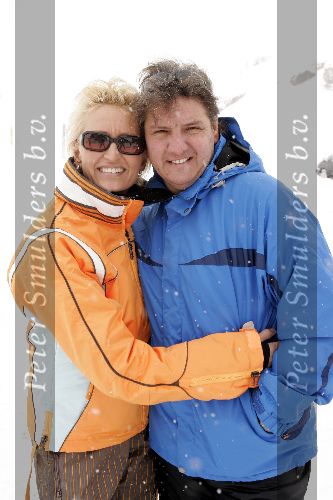 Zurs14 februari 2005
Rene Froger met Natasja Didier Maxim en Natasja in zurs op wintersport