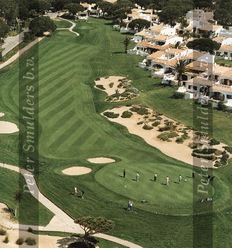 Portugal 2005, Algarve Folfresort Vale Do Lobo met 36 holes golfbanen The royal en  the Ocean
op de foto hole 15 van de royal