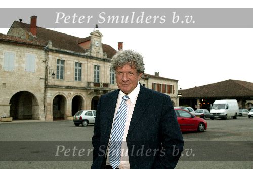St Georges 28 februari 2003

Willibrord Frequin


Peter Smulders bv