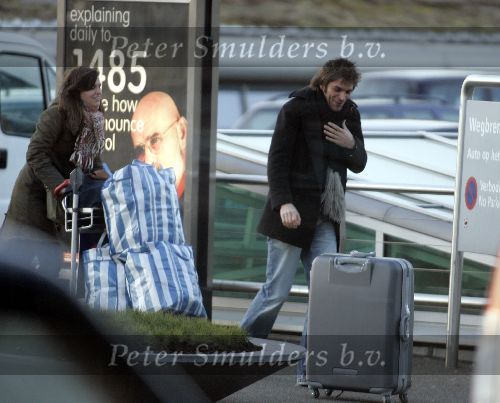 Schiphol 27 februari 2005
Xander de Buisonje met zijn zus op Schiphol