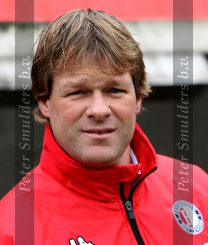 Rotterdam, 5 februari 2006  Seizoen 2005/2006 Kompetitiewedstrijd Feyenoord-AJAX, eindstand 3-2
Feyenoord-trainer Erwin Koeman
©Edwin van Zandvoort