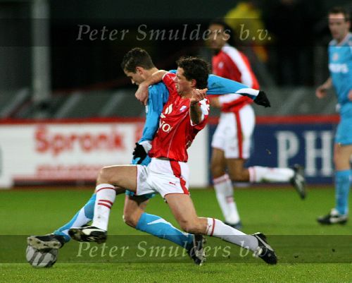 Utrecht, 8 Februari 2006 Kompetitiewedstrijd FC Utrecht-PSV, eindstand 1-2 door 2 doelpunten van Jefferson Farfan
Seizoen 2005/2006 
Ibrahim Afellay in duel met Jean Paul de Jong