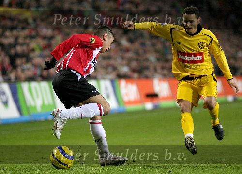 Eindhoven, 4 februari 2006  Seizoen 2005/2006 Kompetitiewedstrijd PSV-Roda JC, eindstand 3-2
Ismail Aissati
©Edwin van Zandvoort