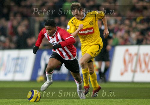 Eindhoven, 4 februari 2006  Seizoen 2005/2006 Kompetitiewedstrijd PSV-Roda JC, eindstand 3-2
Jefferson Farfan
©Edwin van Zandvoort