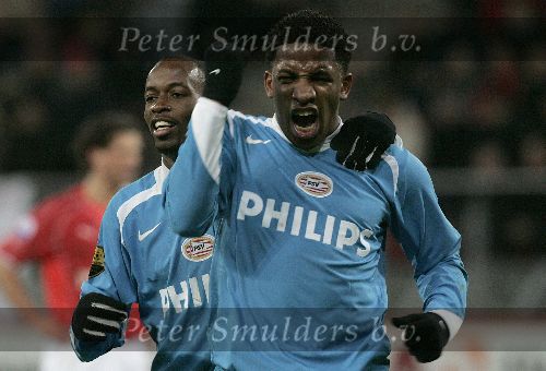 Utrecht, 8 Februari 2006 Kompetitiewedstrijd FC Utrecht-PSV, eindstand 1-2 door 2 doelpunten van Jefferson Farfan
Seizoen 2005/2006 
Jefferson Farfan heeft voor de tweede maal gescoord