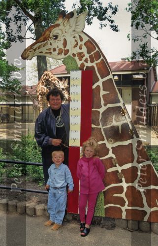 Amsterdam, 14 Mei 1997
Andre Hazes met zijn 2 jongste kinderen Roxanne Hazes en Andre Hazes Jr. op bezoek bij Artis