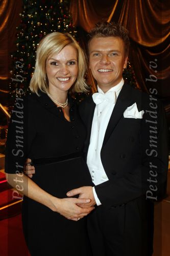 Hilversum 14 december 2006
Dancing with the stars. Bastiaan Ragas met zijn zwangere vrouw Tooske Breugem Ragas