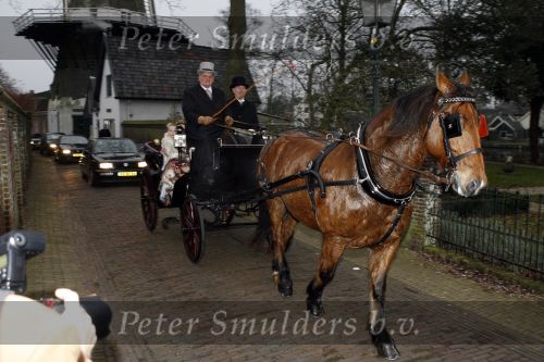 Loenen aan de Vecht 27 december 2006
Bert Simhoffer trouwen met Yvette v Damme in het stadhuis van Loenen. Yvette is 27 jaar jonger