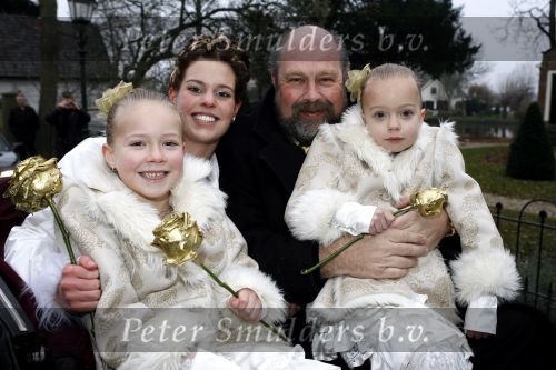 Loenen aan de Vecht 27 december 2006
Bert Simhoffer trouwen met Yvette v Damme in het stadhuis van Loenen. Yvette is 27 jaar jonger