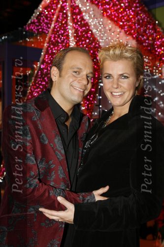 Hilversum 18 december 2006
Singing with the stars bij life & cooking. carlo Boszhard en Irene Moors