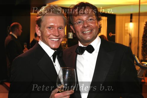 Amsterdam 7 december 2006
Miljonairfair in de rai in amsterdam.Chris Luken met vriend