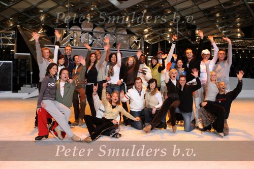 Baarn, 10 Januari 2007 Perspresentaie Dancing On Ice RTL 2007
vlnr: kelly van der veer, jan posthuma, stella gommans, mary lou legrand, marielle sebastiaanse, winston gerschtanowitz, quinty trustfull, joris putman, regilio tuur, john jones, suze mens, sander jansons en de belg dieter troubleyn met hun partners