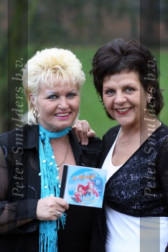 Heerlen, 30 Januari 2007
De Alpenzusjes met blonde Carla Langendijk en donkere Anny Cox