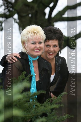 Heerlen, 30 Januari 2007
De Alpenzusjes met blonde Carla Langendijk en donkere Anny Cox