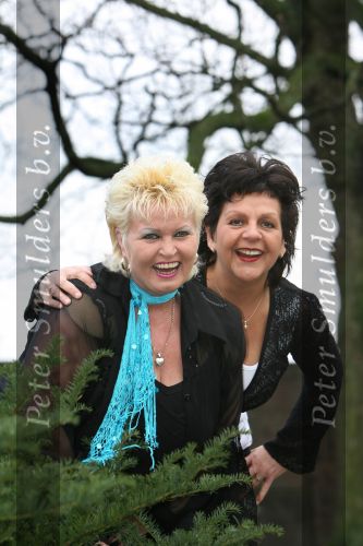 Heerlen, 30 Januari 2007
De Alpenzusjes met blonde Carla Langendijk en donkere Anny Cox