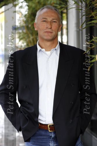 Hilversum 13 december 2006
Presentatie Wie is de Mol in club Musk.Dick Jol